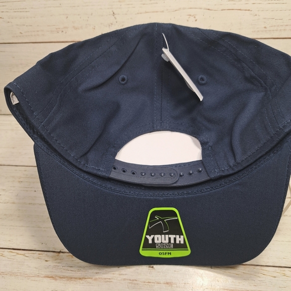 Children's DC super pets. Multi Color Hat - Picture 6 of 8